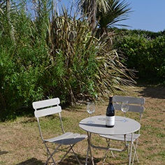 breakfast room